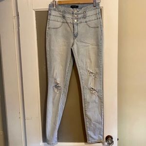 Light wash refuge high-waisted jeans